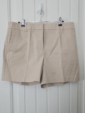 Ann TaylorWomen's Beige Tailored Shorts